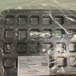Pampered Chef Nonstick Mini Brownie Pan